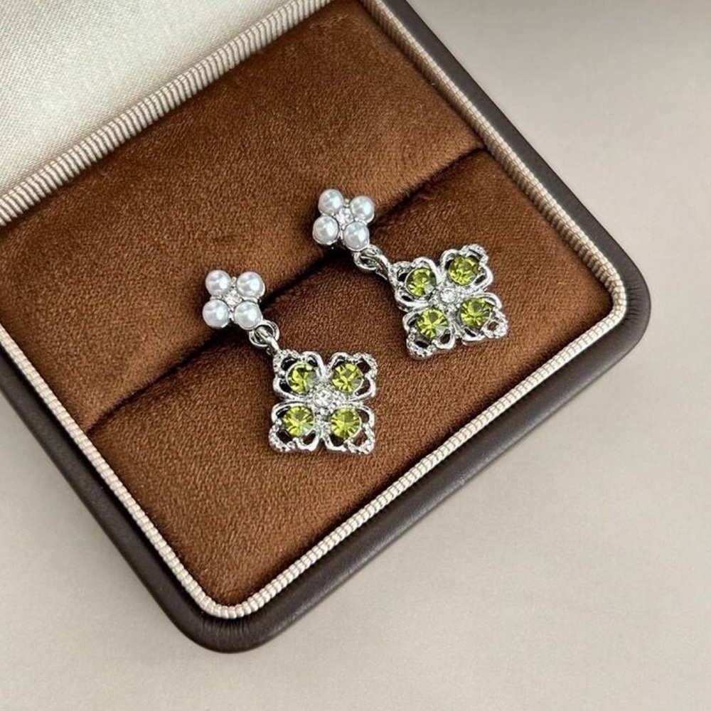 Rhombus French Design Olive Green‎ Four-Leaf Clover Pearl Earrings